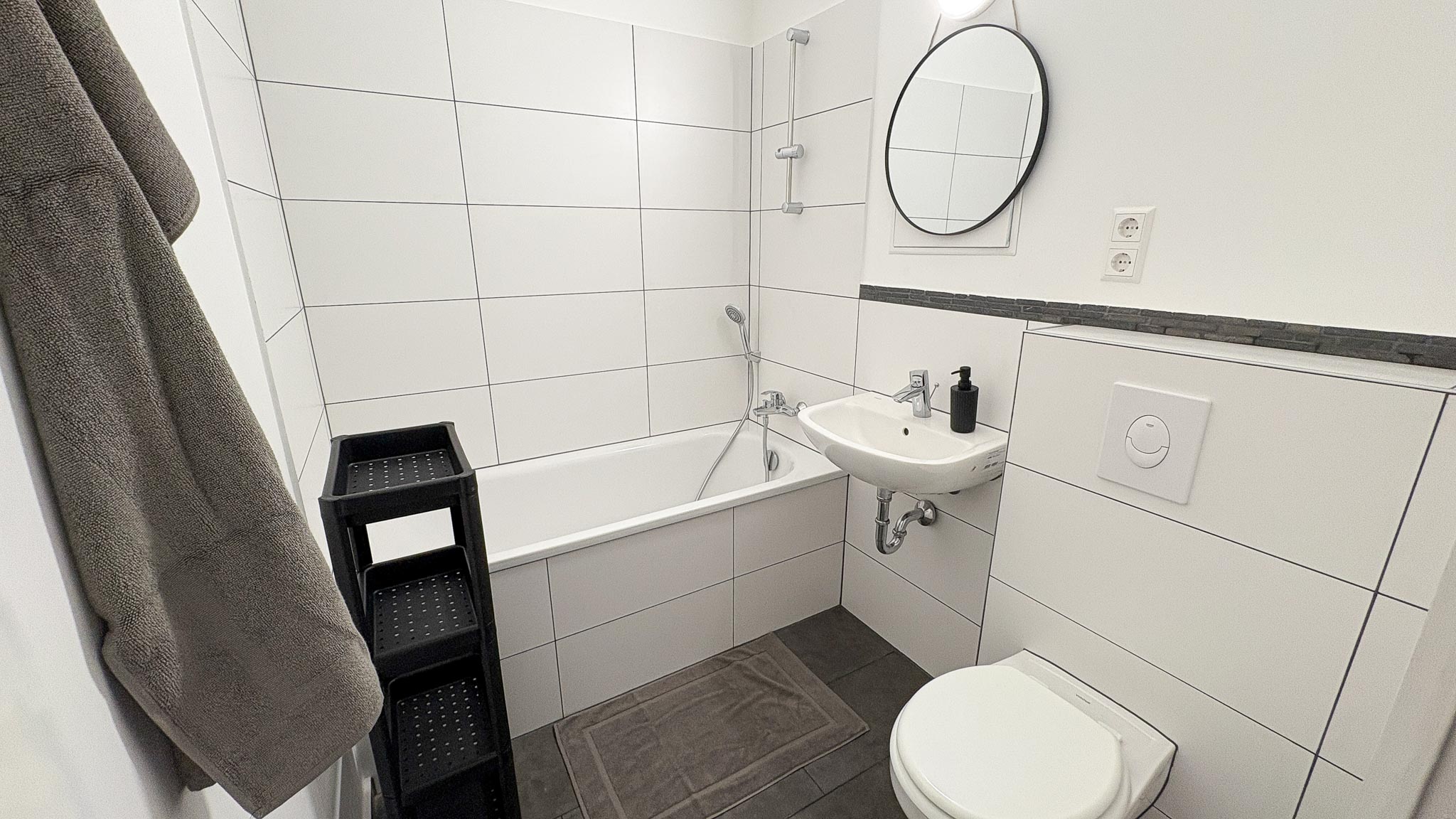 Modernes Badezimmer